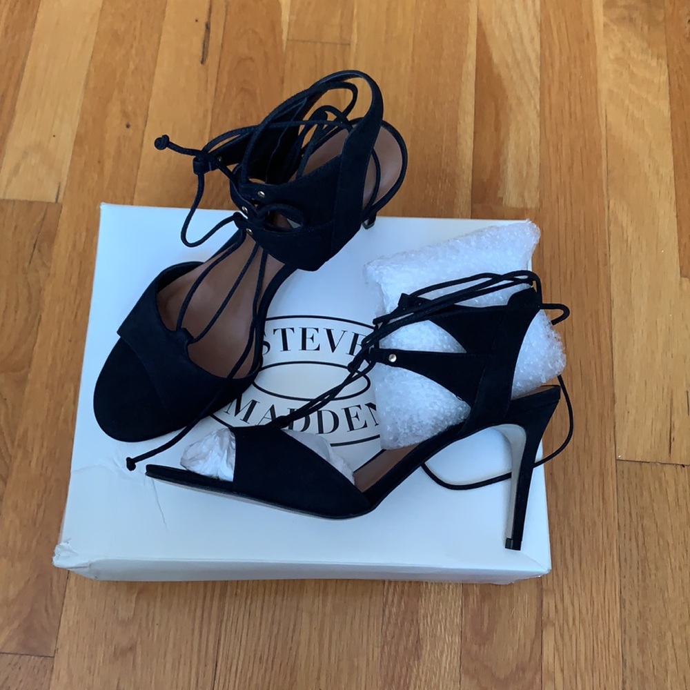 Steve Madden Selmah Sandal - black nubuck 10 - NIB - Picture 1 of 7